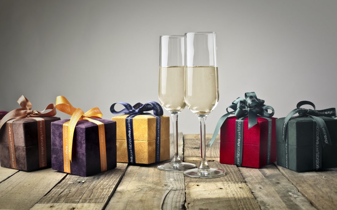 Cadeaux de fin d’année dans le milieu professionnel : bonnes intentions ou cadeaux empoisonnés ?